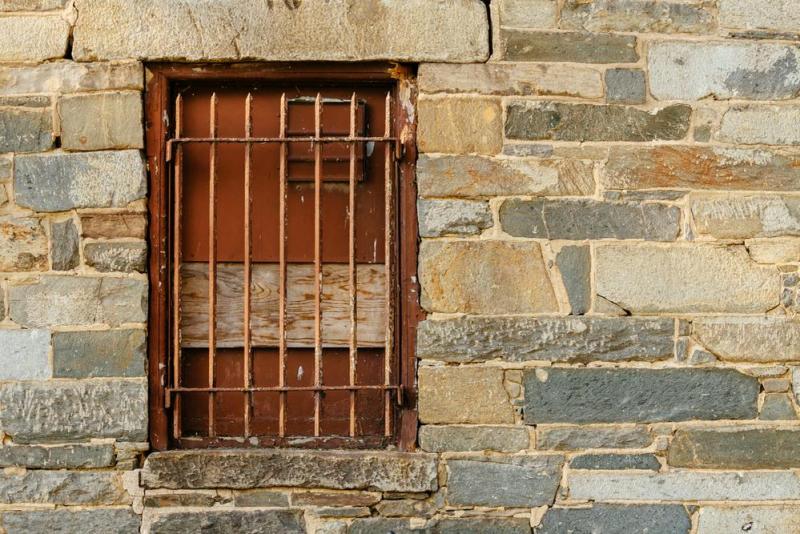 R&eacute;novation d'un b&acirc;timent &agrave; Roche-lez-Beaupr&eacute; par des artisans d'exp&eacute;rience